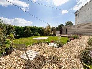 Photo 15- click for photo gallery